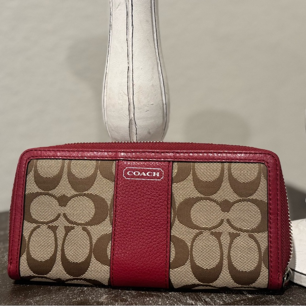 NWOT Coach Red and Brown Signature Wallet